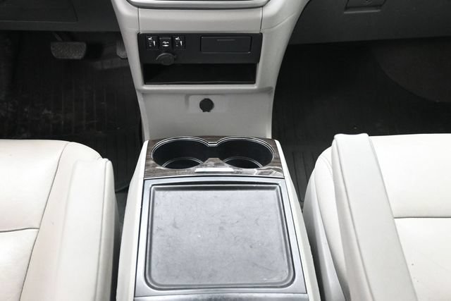Used 2020 Toyota Sienna XLE FWD image 24