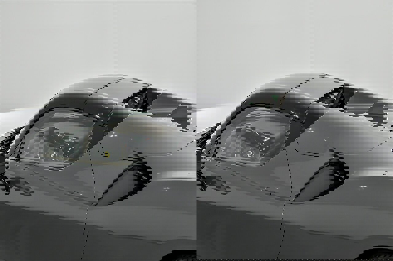 Used 2024 Ferrari SF90 Spider image 49