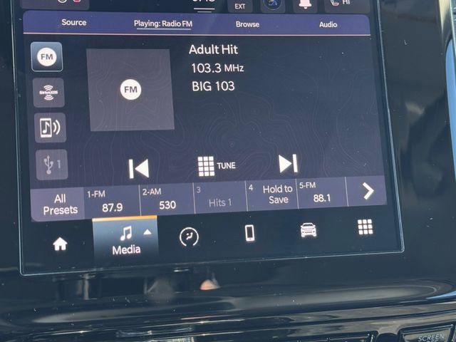 Certified 2023 Jeep Grand Cherokee Laredo w/ Luxury Tech Group I image 23