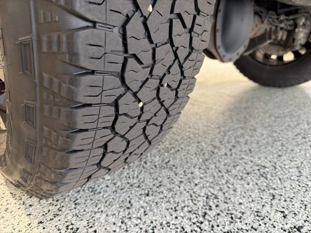 Used 2022 Chevrolet Silverado 2500 Custom w/ Custom Value Package AWD/4WD image 33