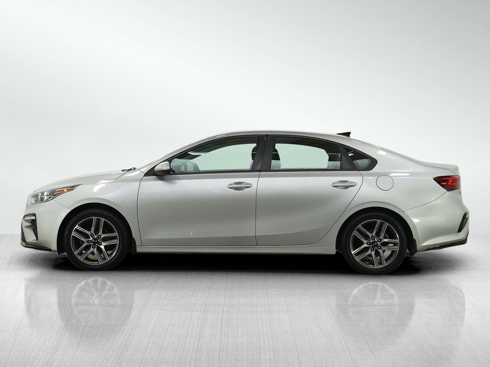 Used 2019 Kia Forte S FWD image 2
