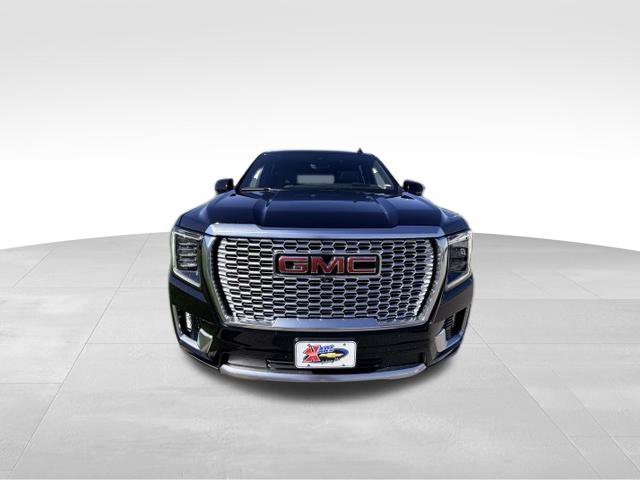 Certified 2024 GMC Yukon XL Denali w/ Advanced Technology Package AWD/4WD image 3