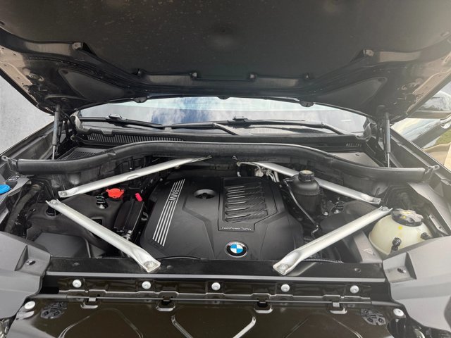 Used 2020 BMW X7 xDrive40i w/ Premium Package AWD/4WD image 27
