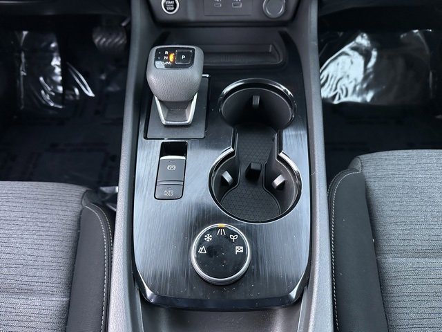 Certified 2023 Nissan Rogue SV image 31