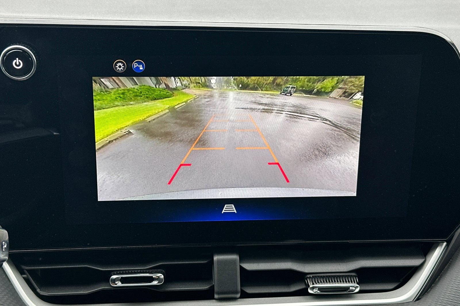 Used 2025 Chevrolet Equinox LT AWD/4WD image 20