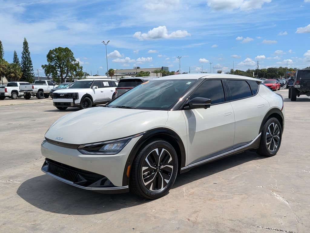 Certified 2024 Kia EV6 Wind w/ Wind Technology Package RWD image 4