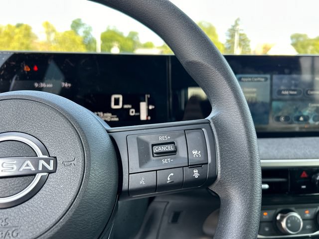 Certified 2025 Nissan Kicks SV FWD image 13