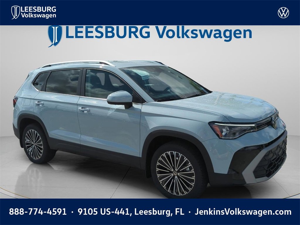 New 2026 Volkswagen Taos SE image 1