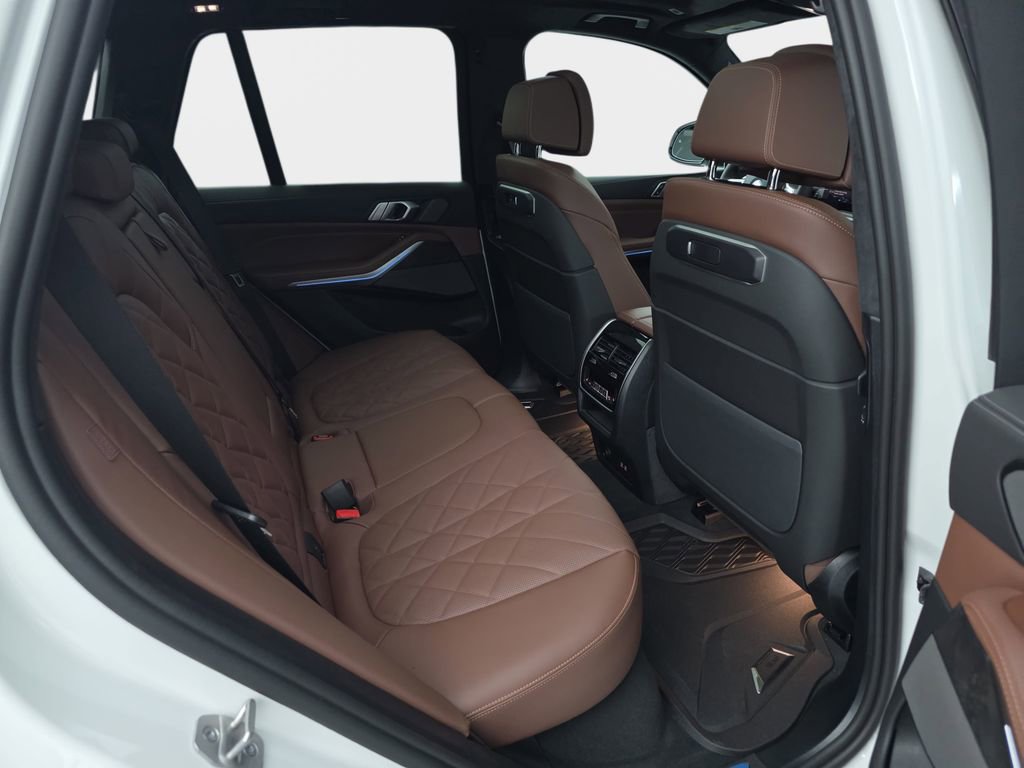 New 2026 BMW X5 xDrive50e w/ M Sport Package image 11