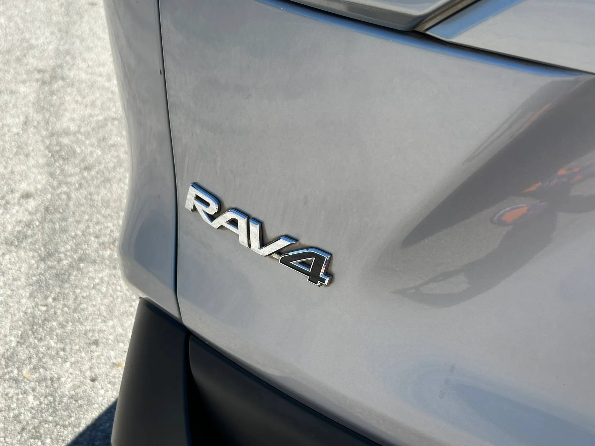 Used 2021 Toyota RAV4 XLE w/ Convenience Package AWD/4WD image 39