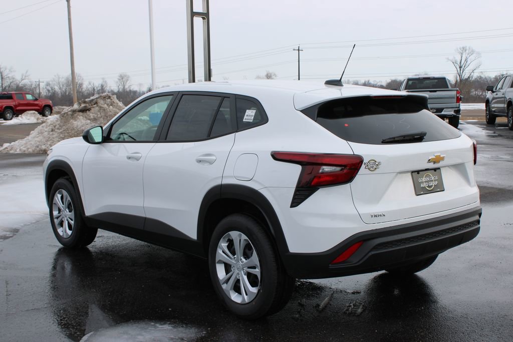 New 2026 Chevrolet Trax LS image 7