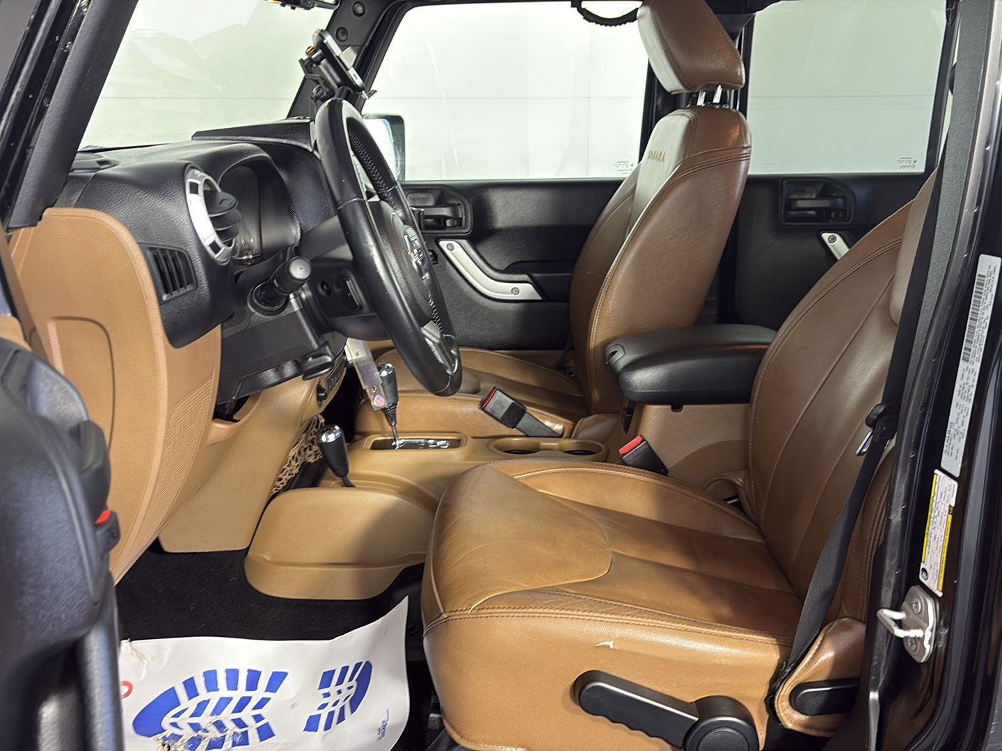 Used 2015 Jeep Wrangler Unlimited Sahara w/ Connectivity Group image 20