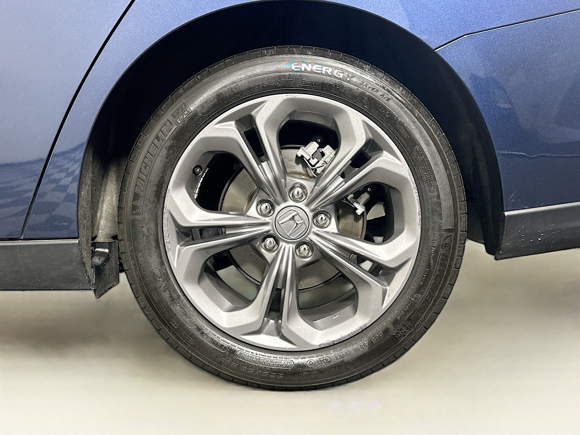 Used 2023 Honda Accord EX image 11