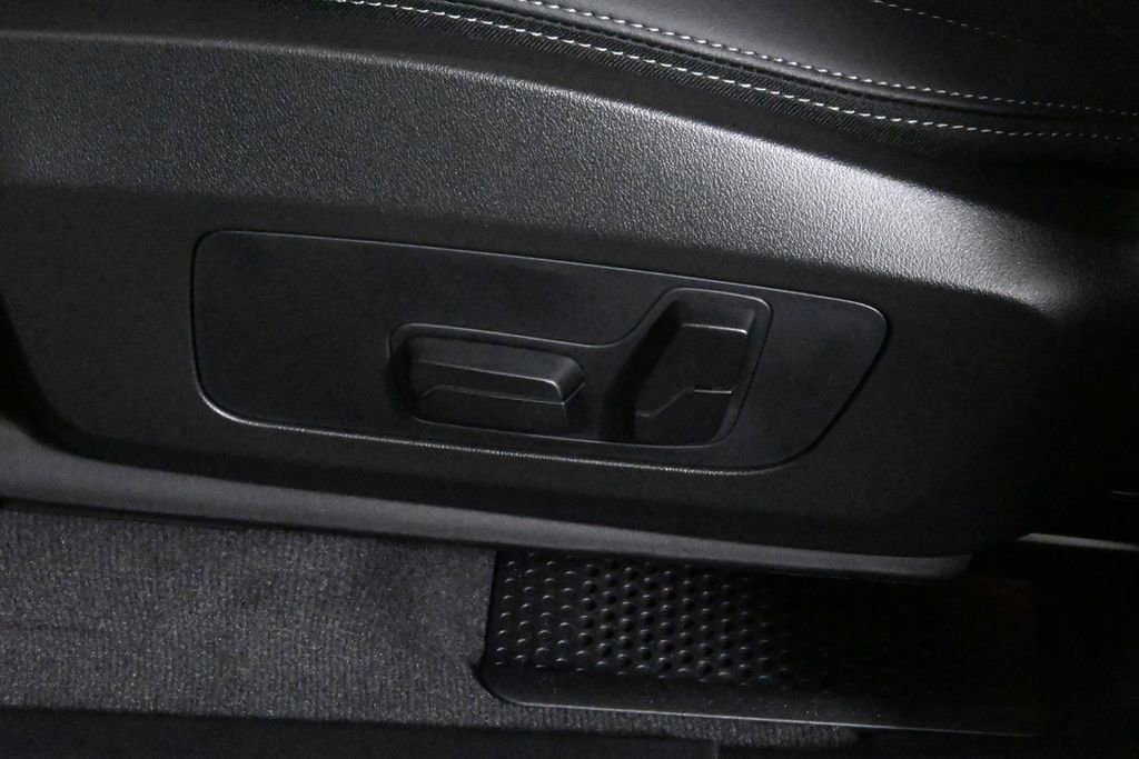 Used 2026 BMW X1 xDrive28i w/ Technology Package image 27