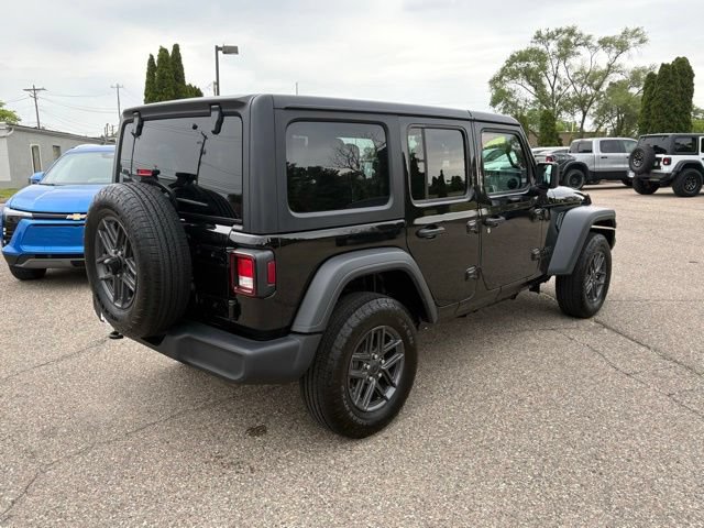 Used 2025 Jeep Wrangler Unlimited Sport AWD/4WD image 6