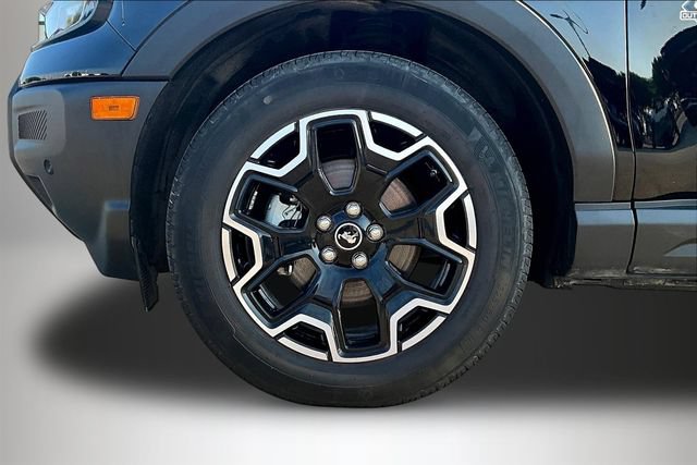 Used 2025 Ford Bronco Sport Outer Banks w/ Outer Banks Tech Package+ AWD/4WD image 34