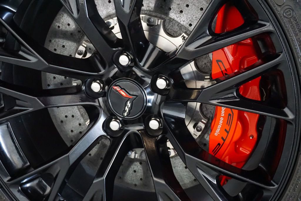 Used 2019 Chevrolet Corvette Z06 RWD image 75