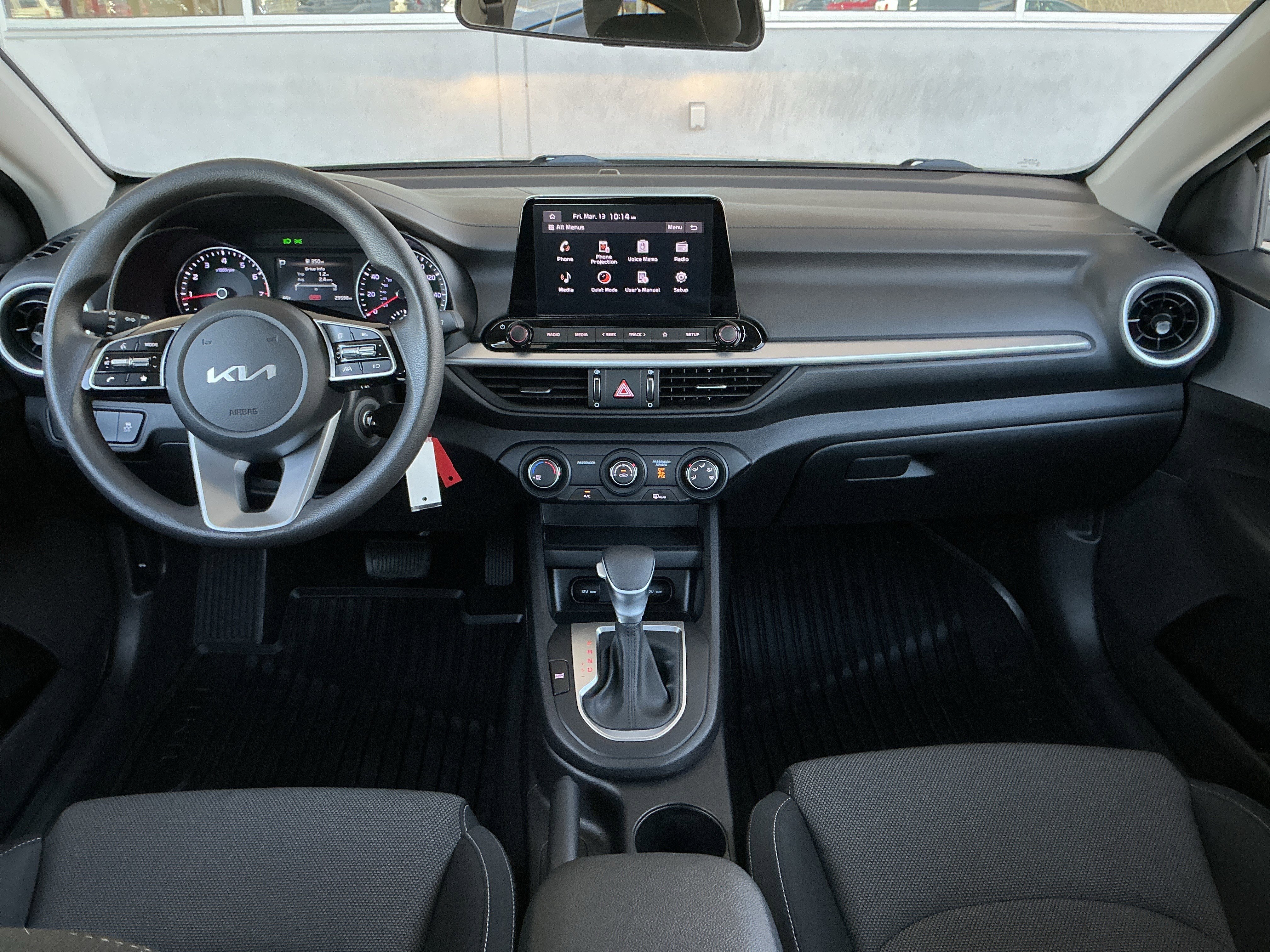 Used 2023 Kia Forte LXS w/ LXS Technology Package image 4