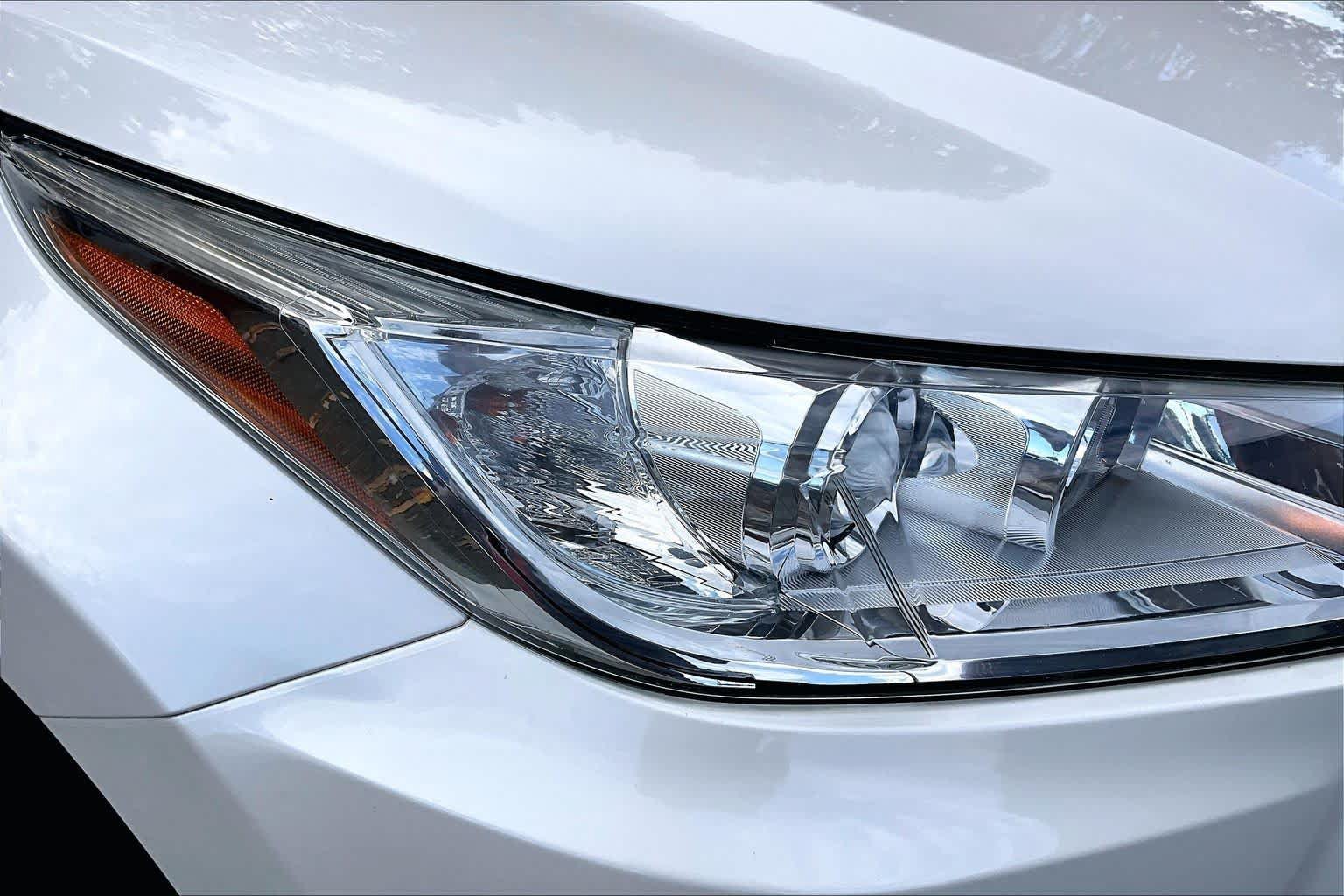 Used 2019 Toyota Highlander XLE AWD/4WD image 26