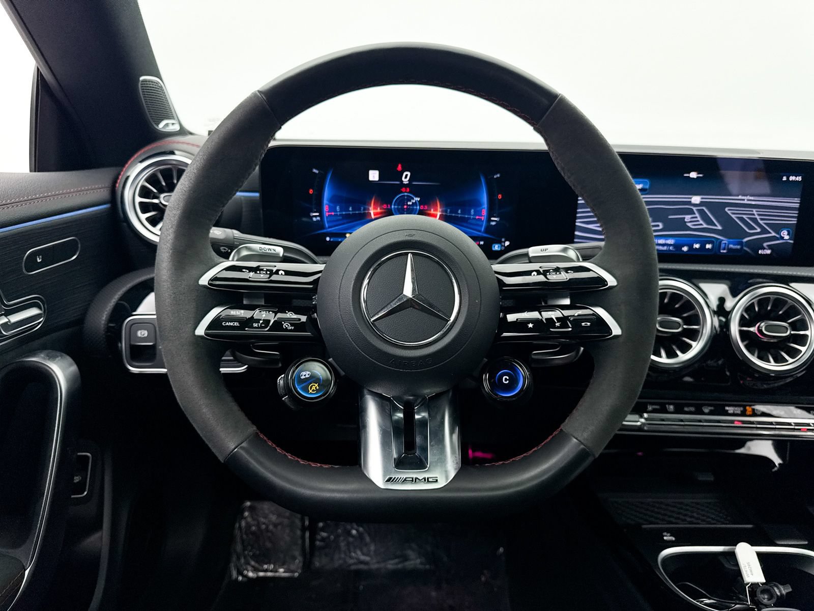 Used 2025 Mercedes-Benz CLA 45 AMG 4MATIC image 5