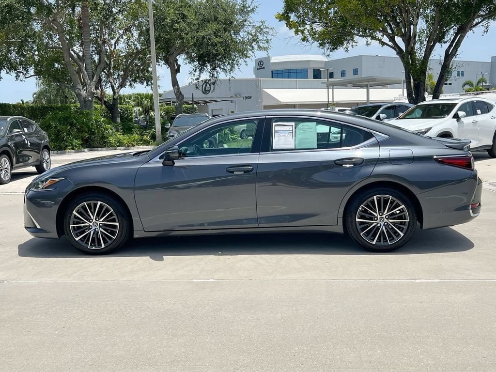 Certified 2025 Lexus ES 300h w/ Premium Package FWD image 4