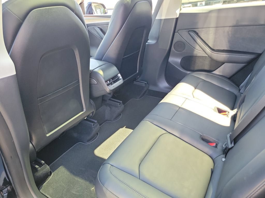 Used 2023 Tesla Model Y Long Range AWD/4WD image 14