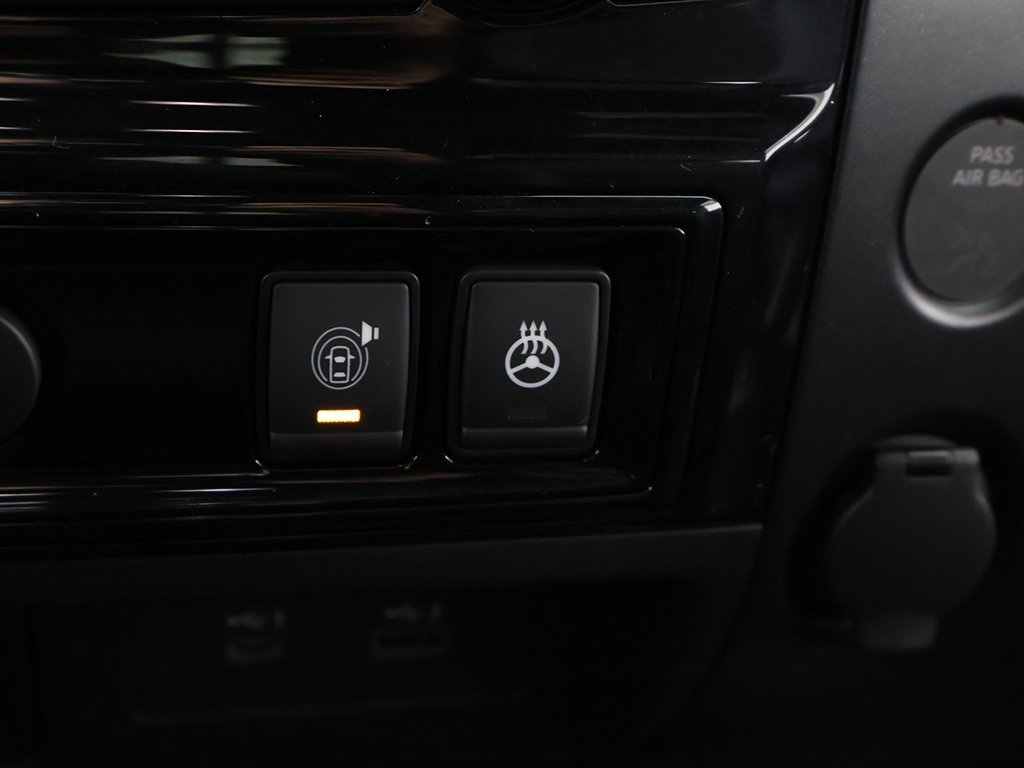 Used 2021 Nissan Titan PRO-4X w/ Pro-4x Convenience Package image 57