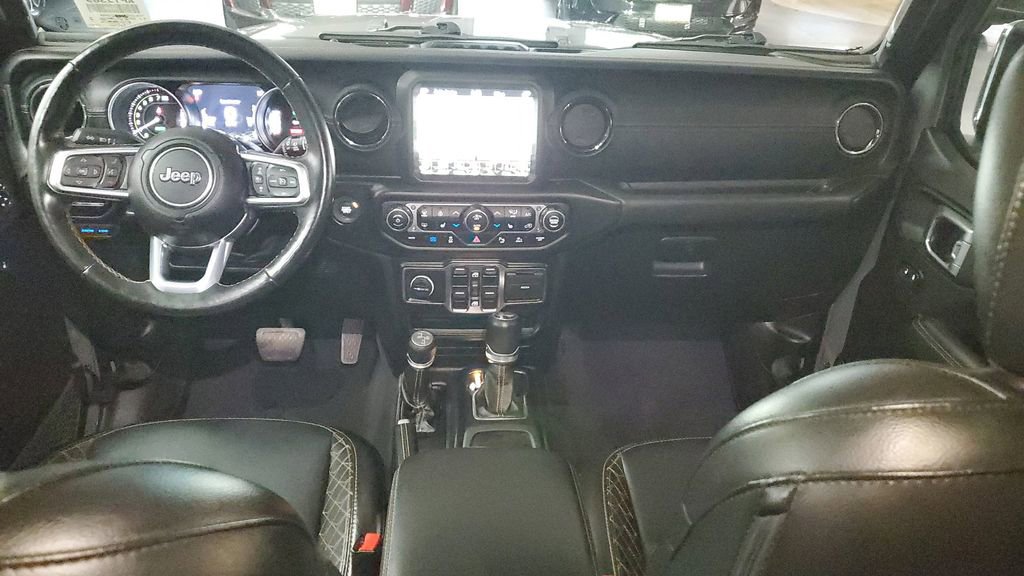 Used 2022 Jeep Wrangler Unlimited Sahara image 10