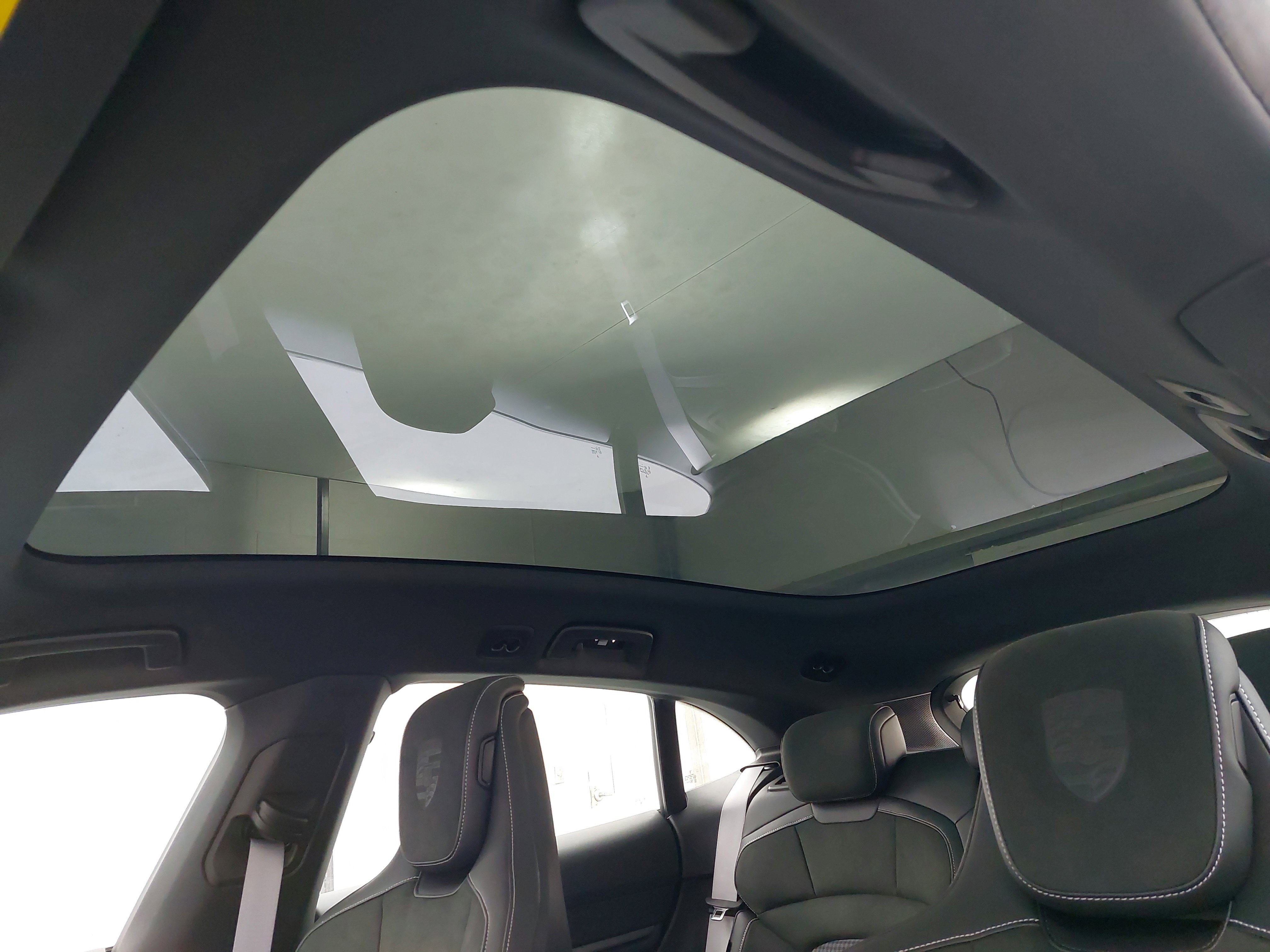 New 2025 Porsche Taycan 4S image 32