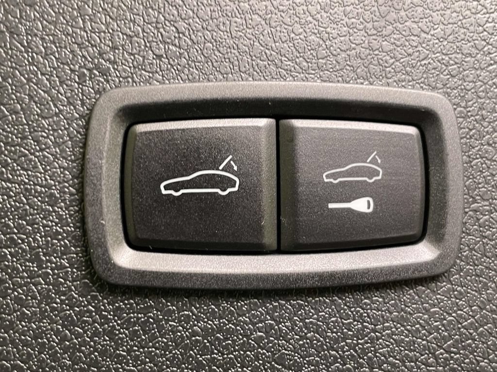 Used 2018 Porsche Macan S AWD/4WD image 17