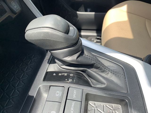 Used 2025 Toyota RAV4 LE FWD image 25