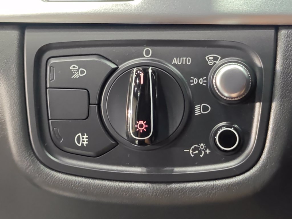 Used 2015 Audi S8 AWD/4WD image 52