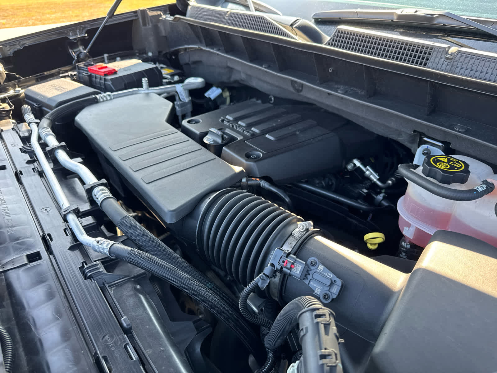 Used 2023 Chevrolet Silverado 1500 LT image 12