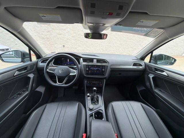 Used 2022 Volkswagen Tiguan SE AWD/4WD image 17