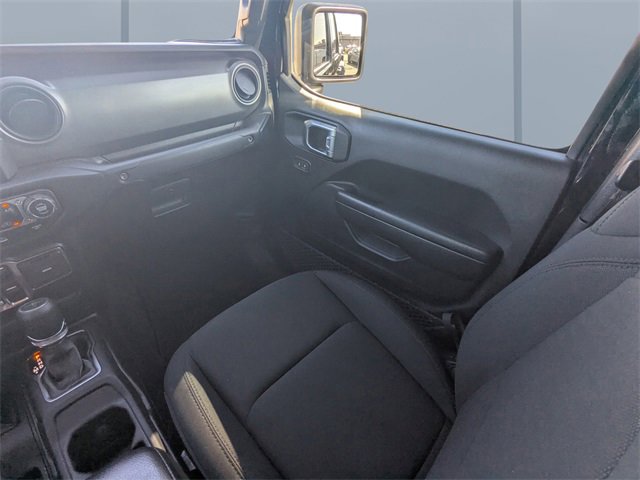 Used 2022 Jeep Gladiator Sport image 17