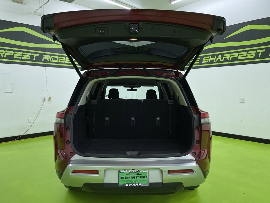 Used 2024 Nissan Pathfinder SL image 9