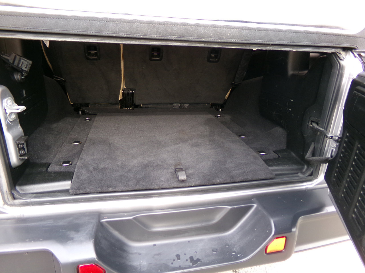 Used 2020 Jeep Wrangler Unlimited Sahara image 21