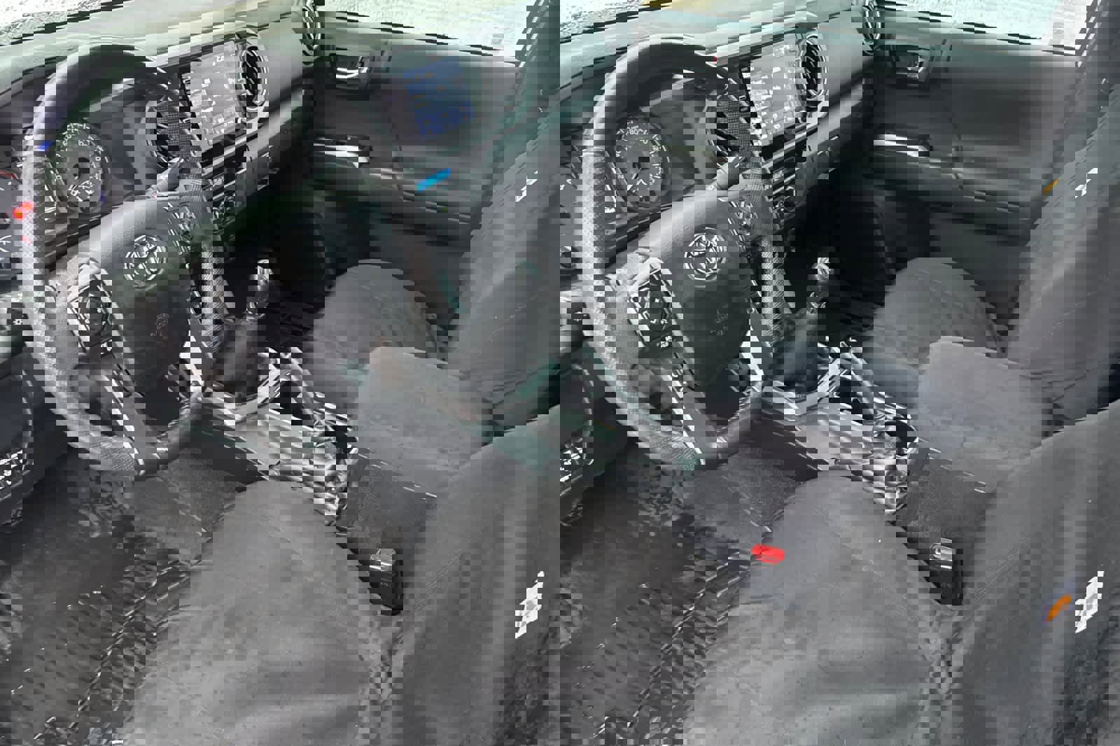 Used 2021 Toyota Tacoma TRD Off-Road w/ Technology Package image 9