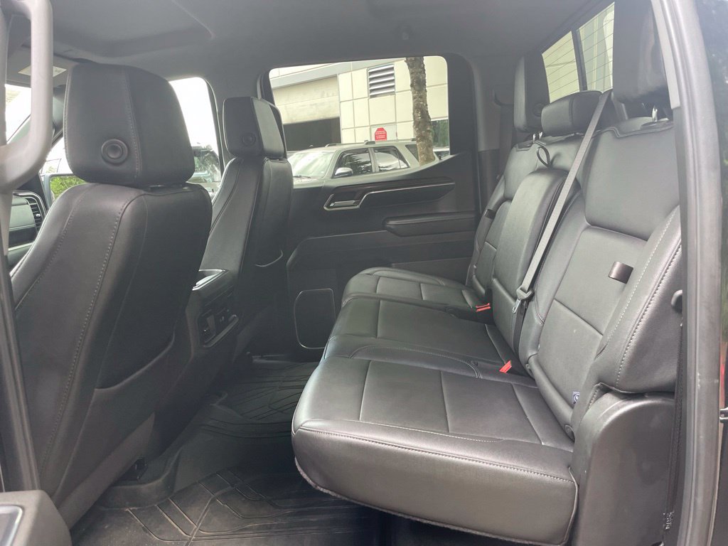 Used 2024 Chevrolet Silverado 1500 RST AWD/4WD image 19