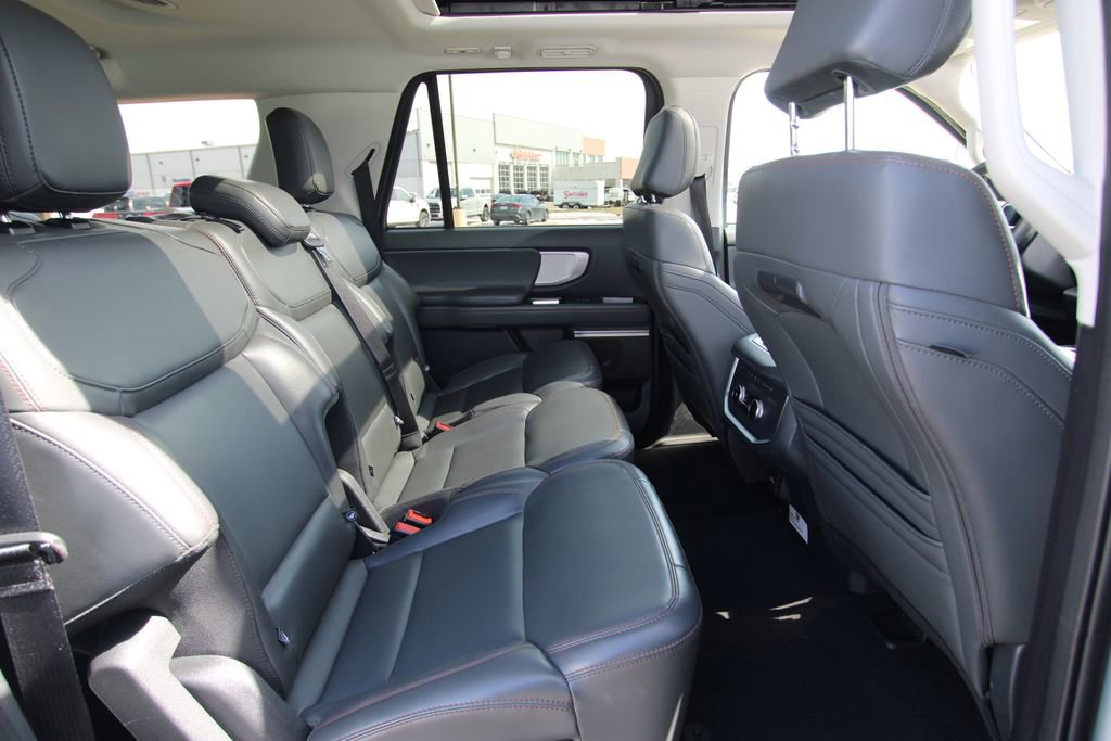 Used 2025 Ford Expedition Max Active image 6