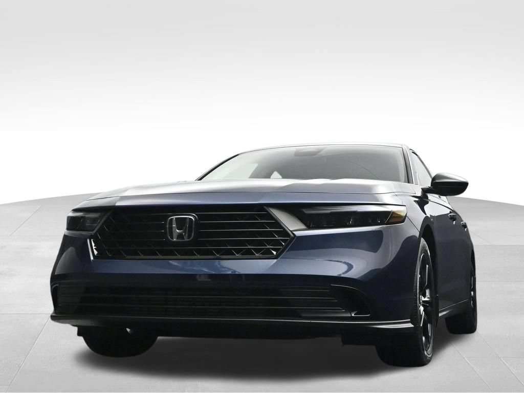Used 2025 Honda Accord SE image 41
