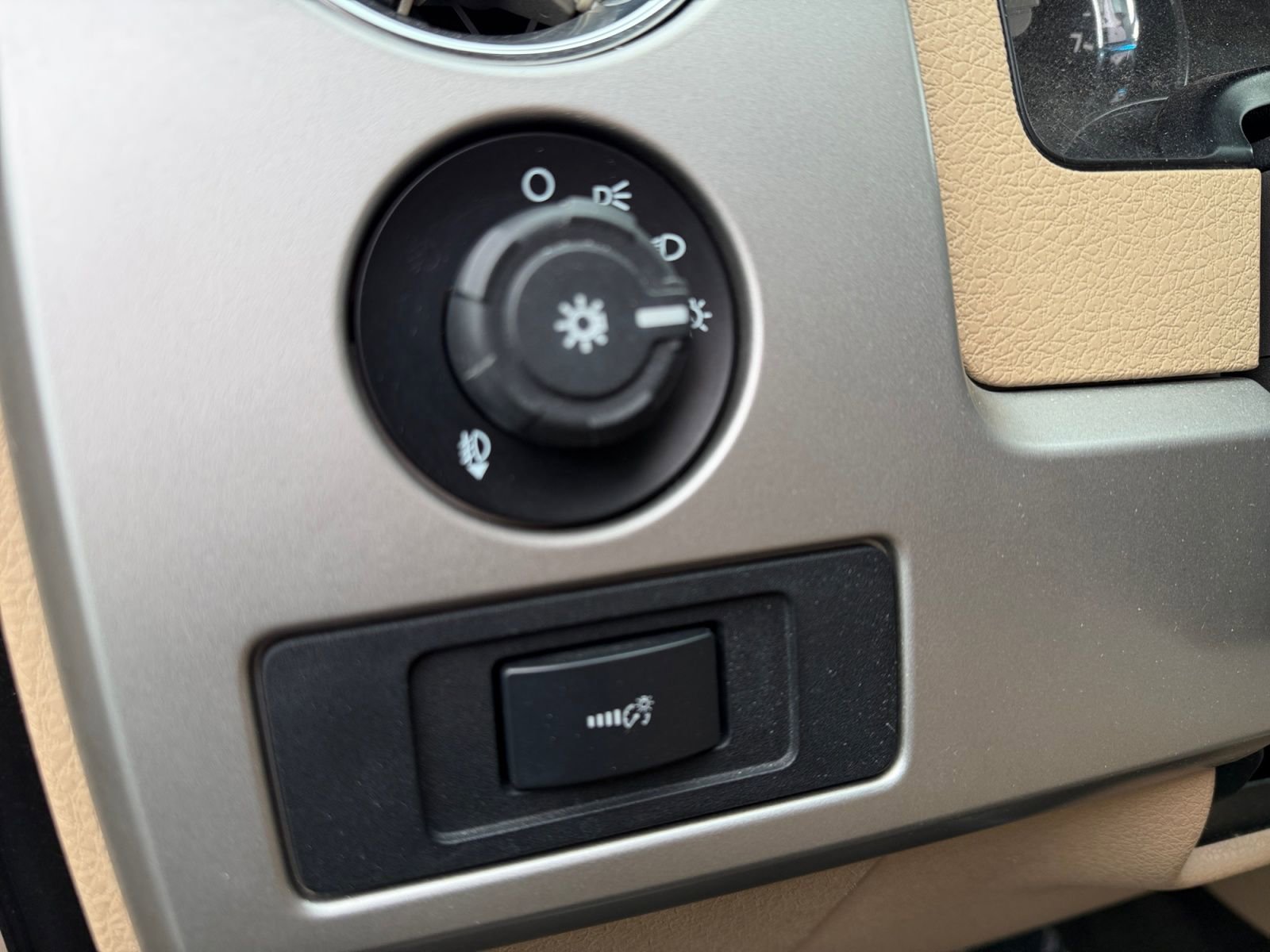 Used 2013 Ford F150 Lariat w/ Luxury Equipment Group AWD/4WD image 20