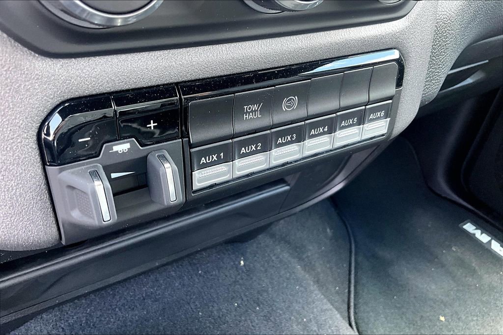 New 2024 RAM 3500 Tradesman w/ Chrome Appearance Group image 19