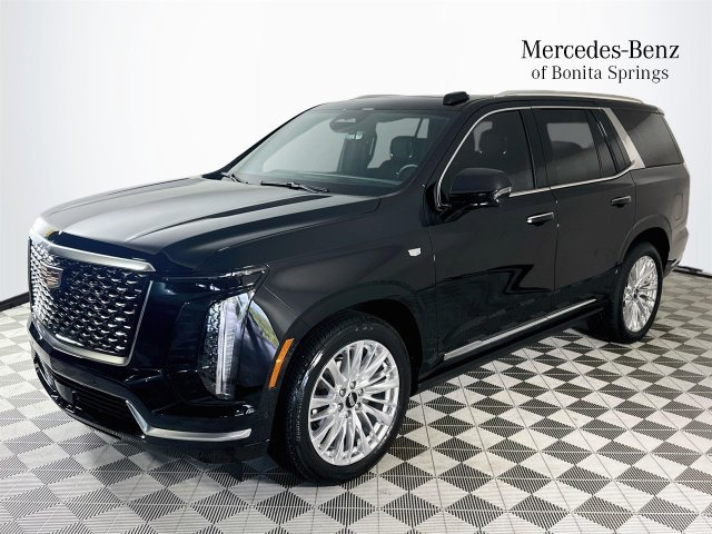 Used 2026 Cadillac Escalade Luxury w/ Touring Package RWD image 3