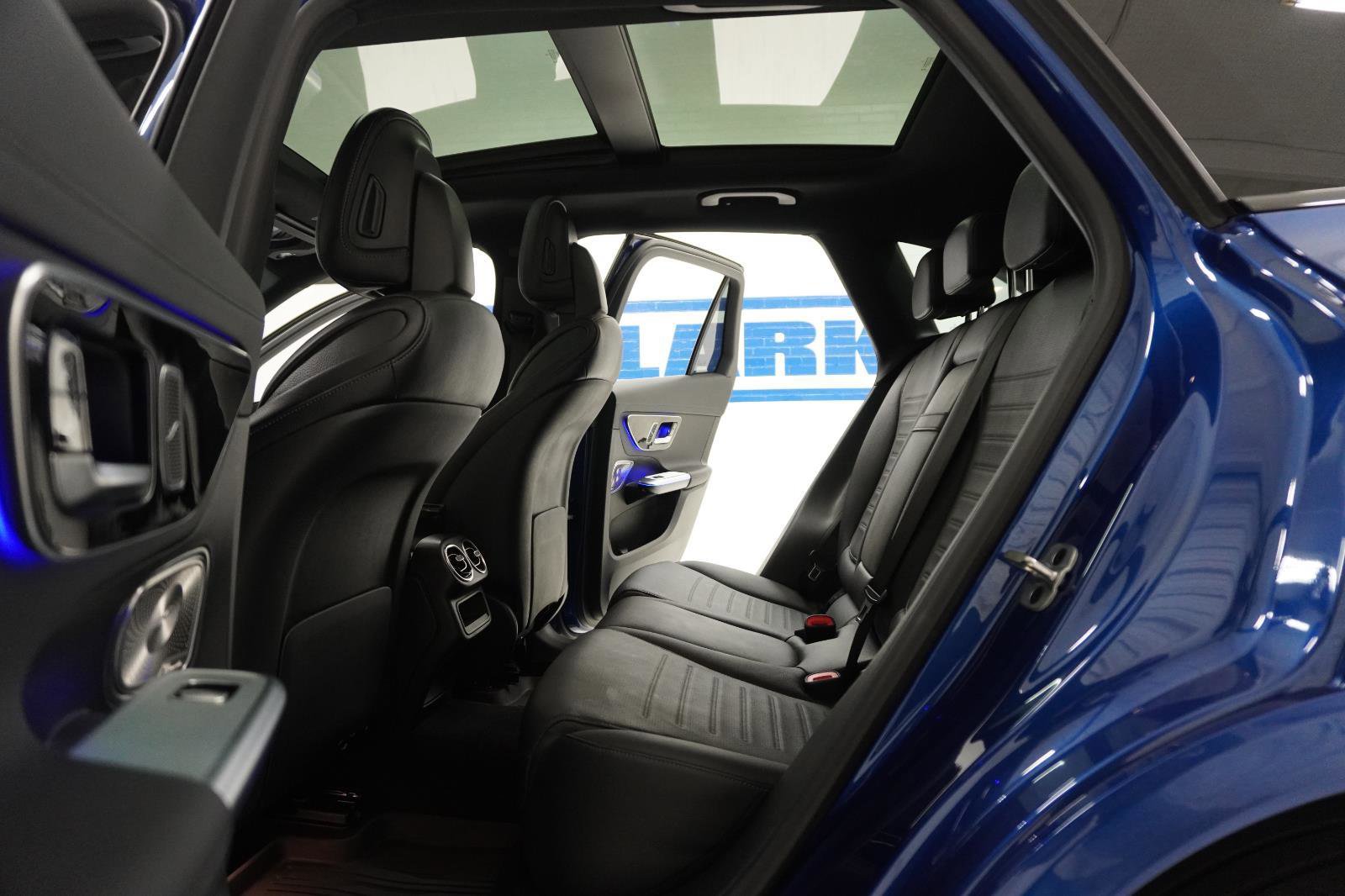 Used 2023 Mercedes-Benz GLC 300 4MATIC image 36