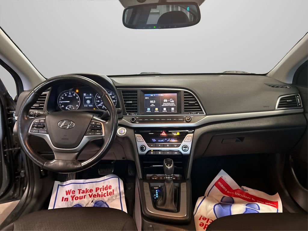 Used 2017 Hyundai Elantra Value Edition image 25