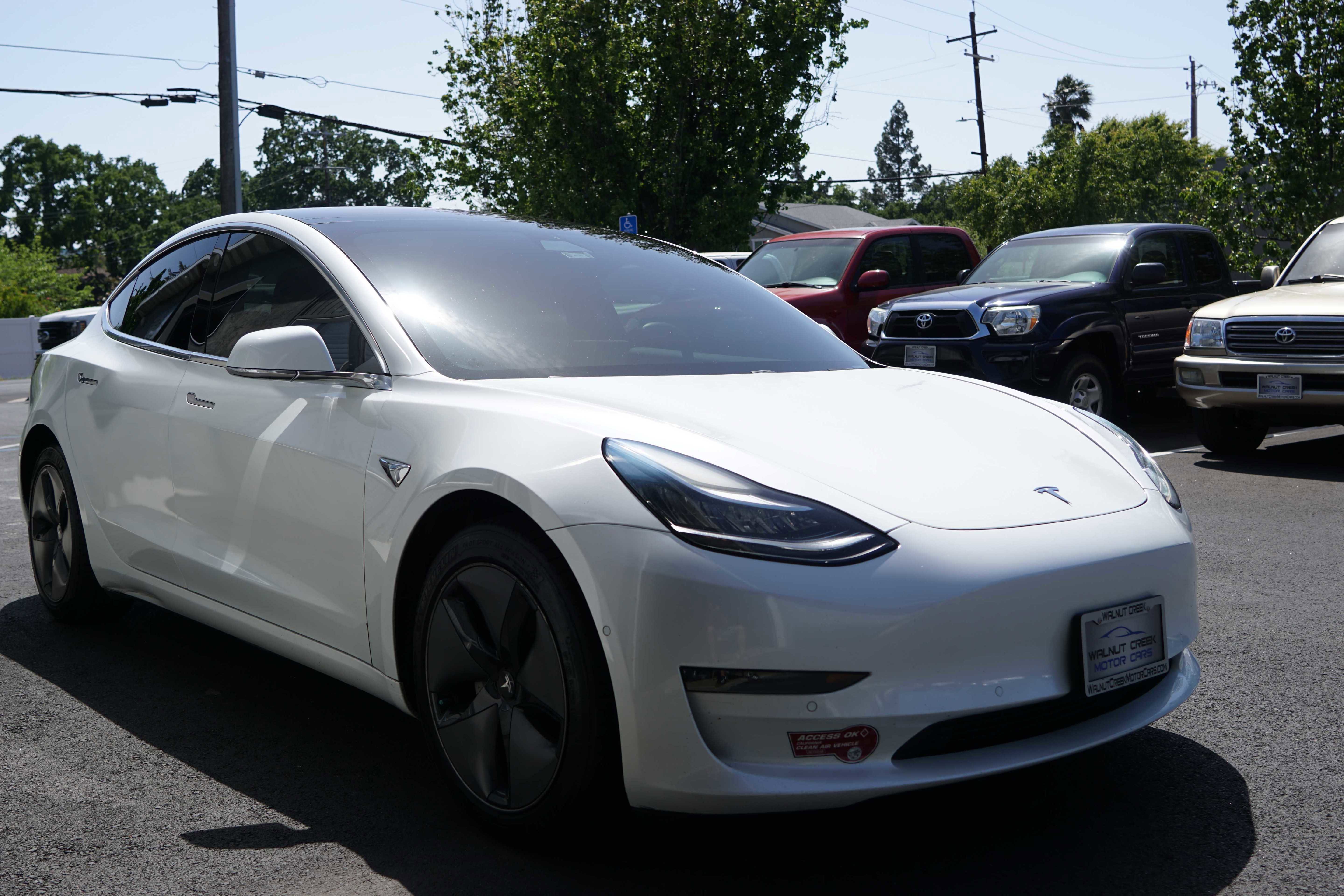 Used 2020 Tesla Model 3 Long Range image 10