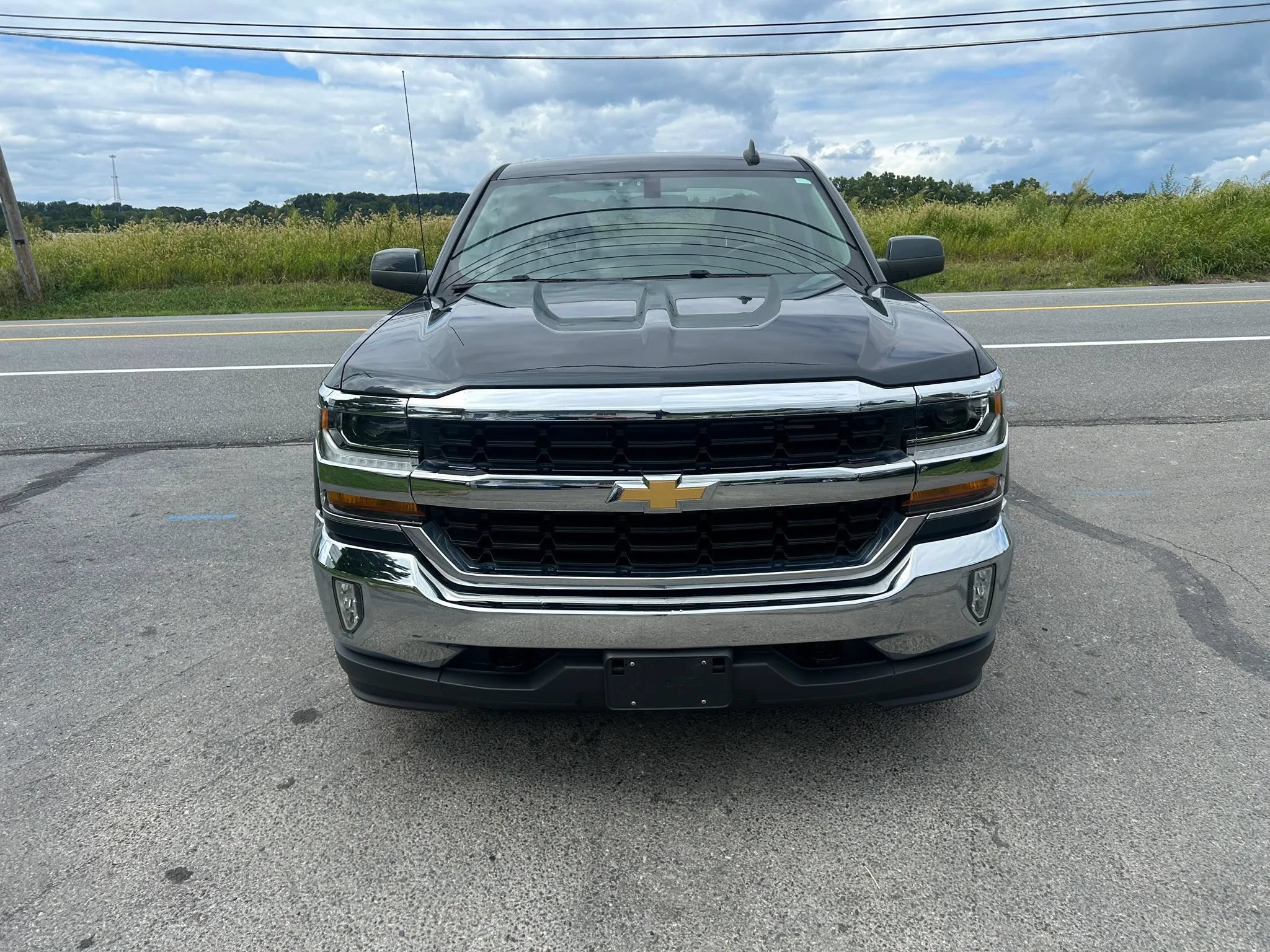 Used 2019 Chevrolet Silverado 1500 LT w/ All Star Edition AWD/4WD image 4