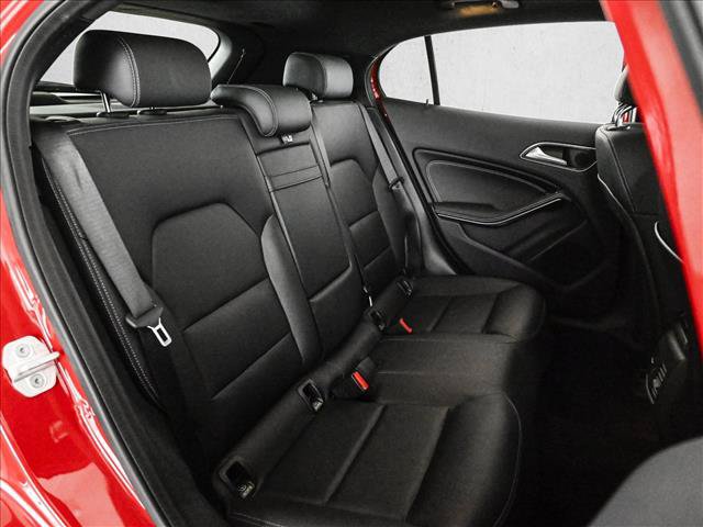 Used 2018 Mercedes-Benz GLA 250 4MATIC image 21