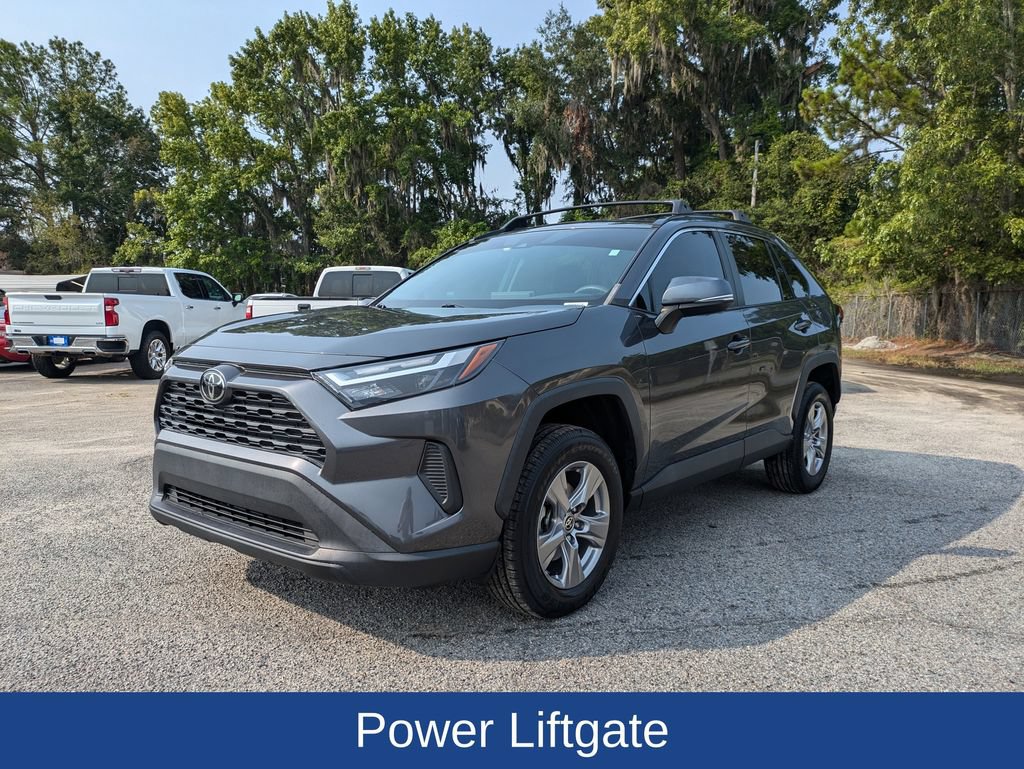 Used 2022 Toyota RAV4 XLE w/ Convenience Package FWD image 9